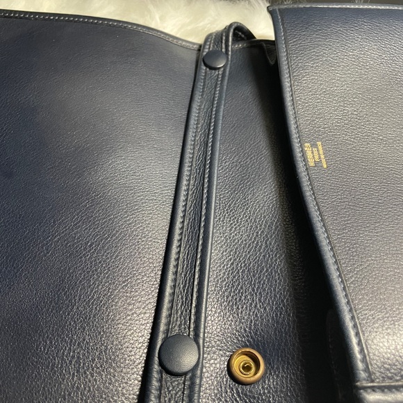 Auth Hermes carryall crossbody flap bag - Picture 10 of 17